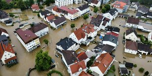 Hochwasser im bayerischen Babenhausen von oben