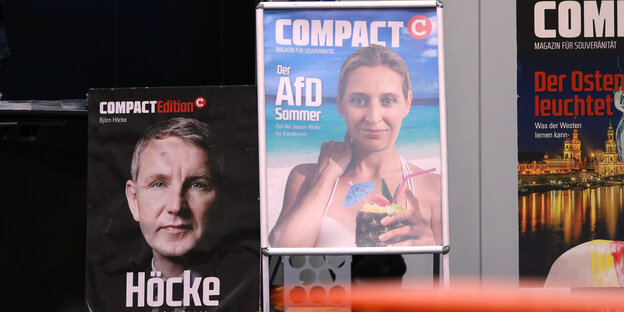 Compact-Aufsteller mit AfD-Politikern Höcke und Weidel auf dem Cover auf dem Parteitag der AfD