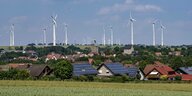 Energiestadt Lichtenau, der 11.900 Einwohner Ort im Kreis Paderborn, produziert rund 10 mal so viel Energie, aus erneuerbaren Energien, wie die Bürger selbst verbrauchen, unter anderem aus mehr als 1200 Photovoltaikanlagen.