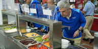 Olympisches Happihappi: Manchmal hat IOC-Chef Thomas Bach auch Hunger.