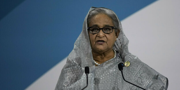 Ministerpräsidentin Hasina bei einer Rede.