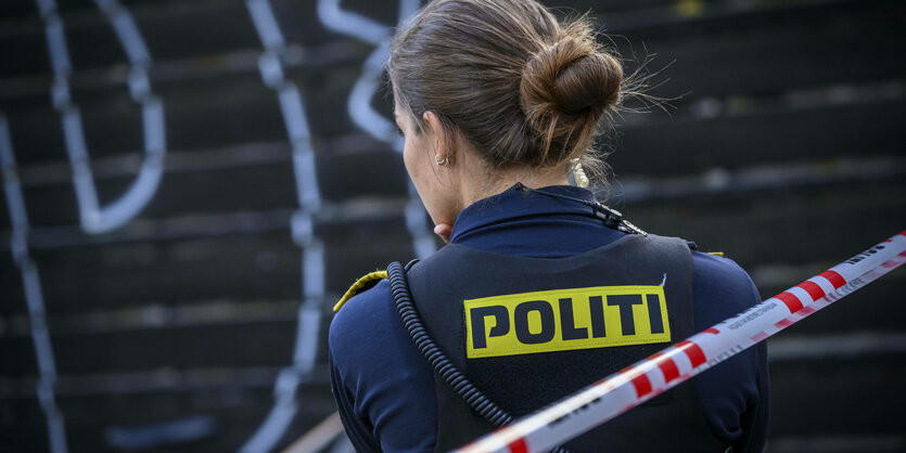 Dänische Polizistin bei der Spurensicherung nach einem Mordanschlag in Kopenhagen am vergangenen Donnerstag.