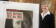 Friede Springer und eine Briefmarke