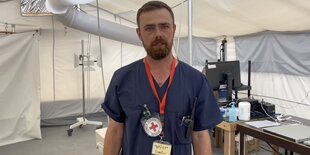 Pflegedienstleiter Simon Rinnert im Feldspital des Roten Kreuzes in Rafah