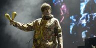 Liam Gallagher auf der Bühne bei einem Konzert