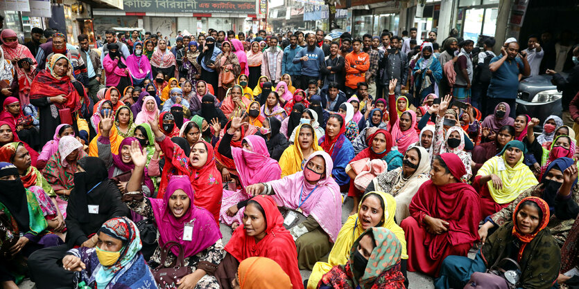 Demonstration von Näherinnen in Bangladesch