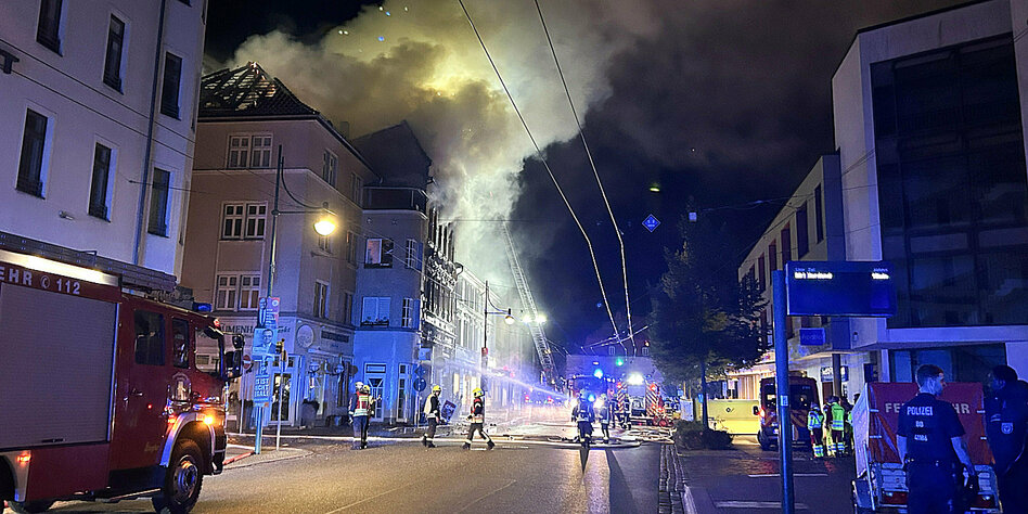 Brand in Eberswalde: Stilles Gedenken für die Brandopfer