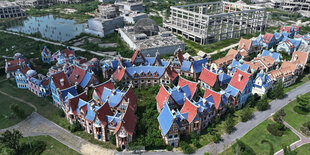 Luftbild eines unfertigen Immobilienprojekts von Evergrande in Zhenjiang