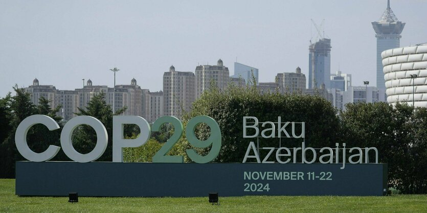 Ein Schild für die COP29, die Klimakonferenz der Vereinten Nationen, ist in Baku zu sehen