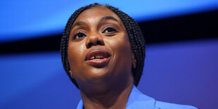 Kemi Badenoch, die nigerianischstämmige ehemalige Handels- und Gleichberechtigungsministerin, gehört zu den Favoriten