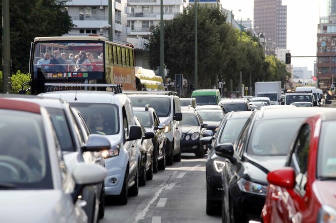 Dichter Verkehr in der Innenstadt