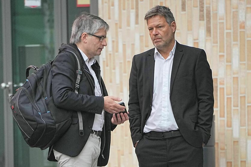 Wirtschaftminister Robert Habeck (rechts) mit Staatssekretär Sven Giegold