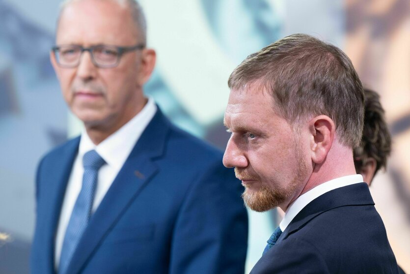 Ministerpräsident Kretschmer bei einem TV-Duell mit dem sächsischen AfD-Chef Jörg Urban