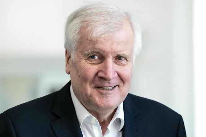 Porträt von Ex-Innenminister Horst Seehofer.