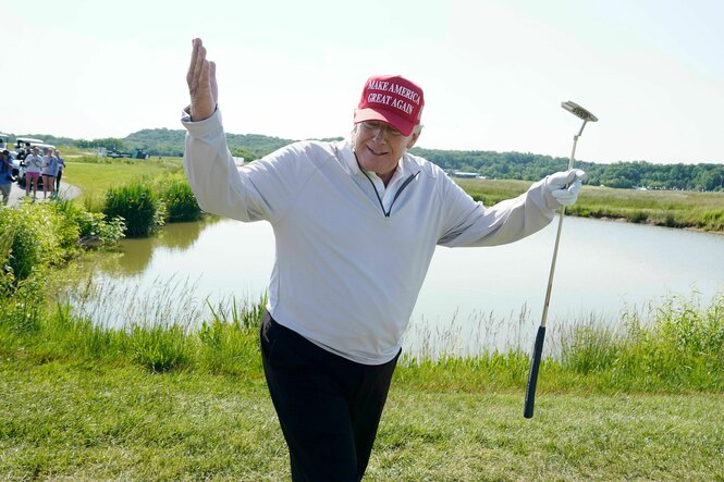 Donald Trump auf einem Golfplatz