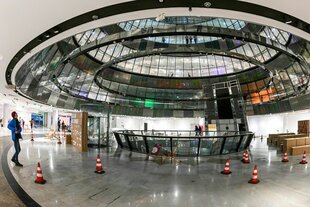 Eingangshalle mit Lichtkegel in der ehemaligen Galeries Lafayette