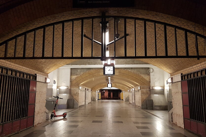 Der Fußgängertunnel am Bahnhof Zoo