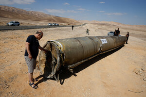 Reste einer ballistischen Rakete in Israel nach einem Angriff Irans im Oktober 2024