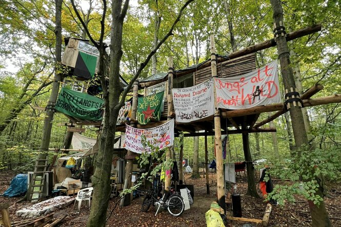 Eine Klima-Protestbesetzung in Langen bei Frankfurt