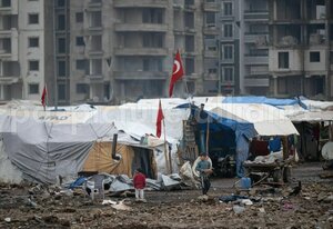 Das Bild zeigt das Zelt von syrischen Geflüchteten in der Türkei