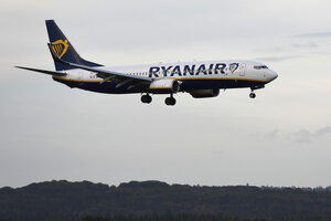 Ryanairmaschine ind er Luft