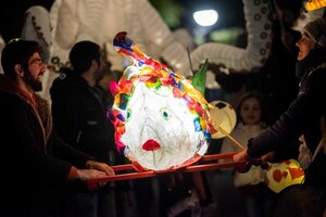 fisch bei demo bei berlin mondiale