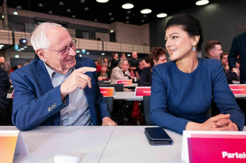 Politikerin Sahra Wagenknecht und ihr Mann Oskar Lafontaine bei einer Veranstaltung.