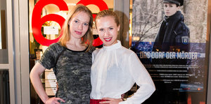 Anna Brüggemann und Alina Levshin bei der Premiere in Berlin.