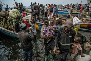 Menschen verlassen Boote