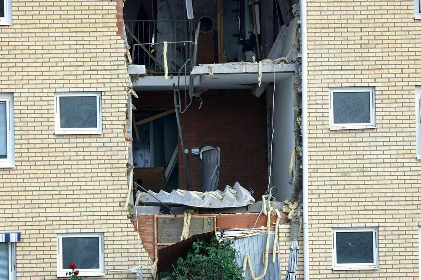 Schäden, die durch eine Explosion in einem Wohnhaus im Stadtteil Ekholmen in Linköping verursacht wurden