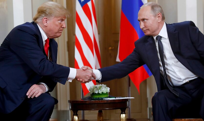 Putin und Trump bei einem Treffen in Finnland im Jahr 2018