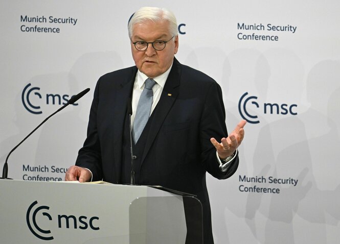 Steinmeier am redepult in München