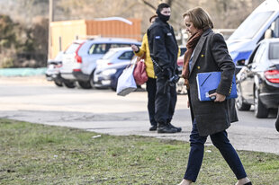 Beatrix von Storch am Dienstag auf dem Weg zum Hans-und-Hilde-Coppi-Gymnasium in Berlin