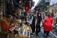 Menschen auf einem Markt