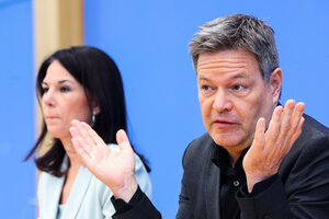 Annalena Baerbock und Robert Habeck bei einer Pressekonferenz