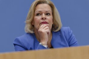 Portrait von nancy Faeser in der Bundespressekonferenz