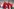 Zwei Frauen gehen in Union-Berlin-Outfit über den Platz, sie spielen gerade gegen Nürnberg