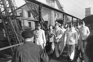 Hermann Göring bei der Inspizierung einer Kohlenanlage im Ruhrgebiet, 1933-1939