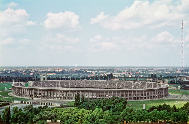 Luftaufnahme des Berliner Olympiastadions 1958, damals noch ohne Dach