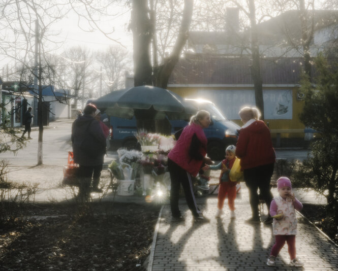 Eine Straßenszene im Dorf Zavallya in der Ukraine