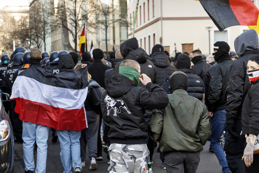 Neonazi Aufmarsch "gegen Linksextremismus" in Berlin