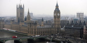 London mit dem House of Parliament und dem Big Ben.