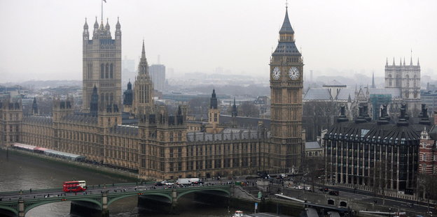 London mit dem House of Parliament und dem Big Ben.