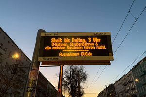 BVG Anzeige Tafel : Noch bis Freitag früh Warnstreik