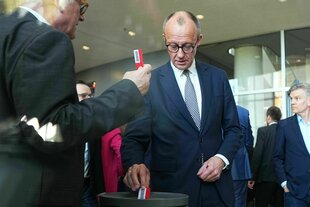 Friedrich Merz bei einer Abstimmung im Bundestag.