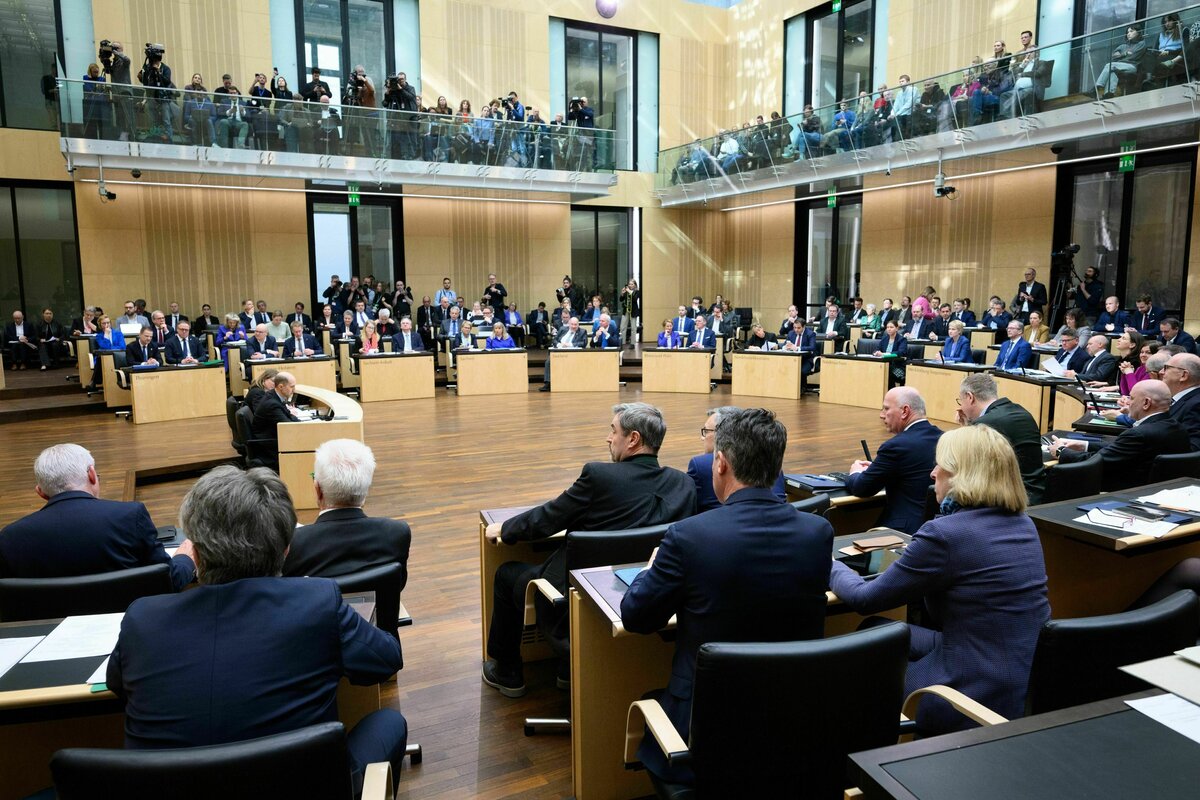 Bundesrat stimmt Finanzpaket zu: Schuldenbremse greift nicht mehr