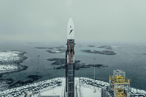 Rakete in einer Eis-Schnee-Landschaft