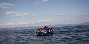 Flüchtlingsboot vor Lesbos