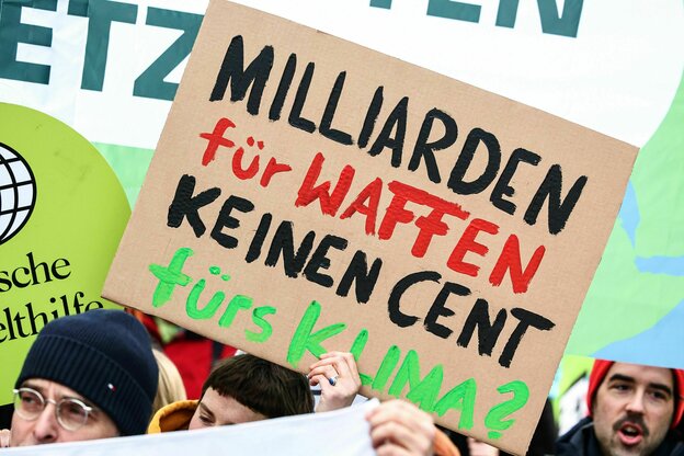 Protestplakat mit der Aufschrift 
