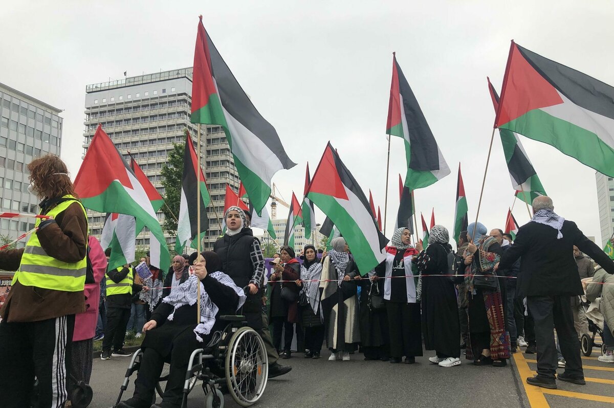 Pal-stina-Demo-in-Berlin-Protest-gegen-die-Trumpisierung-von-Abschiebungen